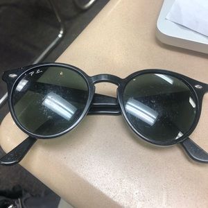 Ray Ban Round